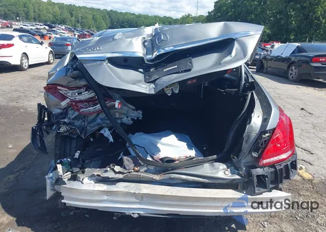 2015 Mercedes-Benz S 550 z USA, uszkodzony, nr VIN WDDUG8CB3FA183248